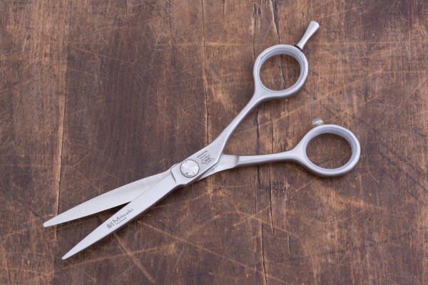 Mitzaki-Tenshi550, 5,5 ZOLL, schwertscharfer Hohlschliff, Schneiden Poliert, Griffe Satiniert, raffiniertes Schraubsystem,höchste Schnittkraft